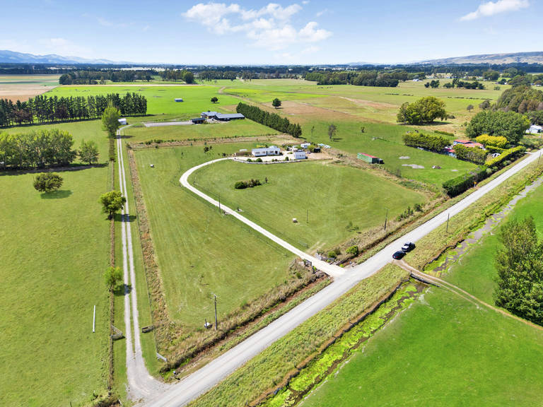 108 Phillips Line Tauwharenikau