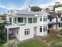 photo property thumbnail