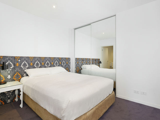 802/1A Yarra Street South Yarra