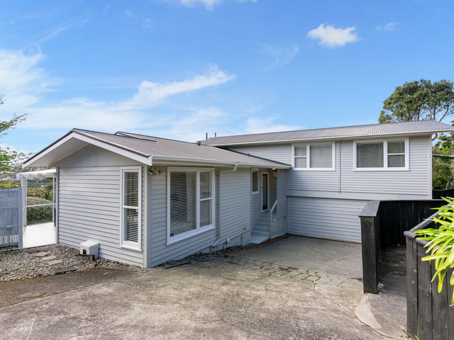 18 Fairburn Grove Johnsonville