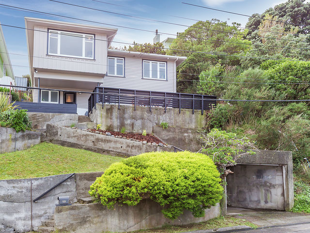 121 Tauhinu Road Miramar