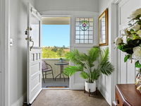 photo property thumbnail