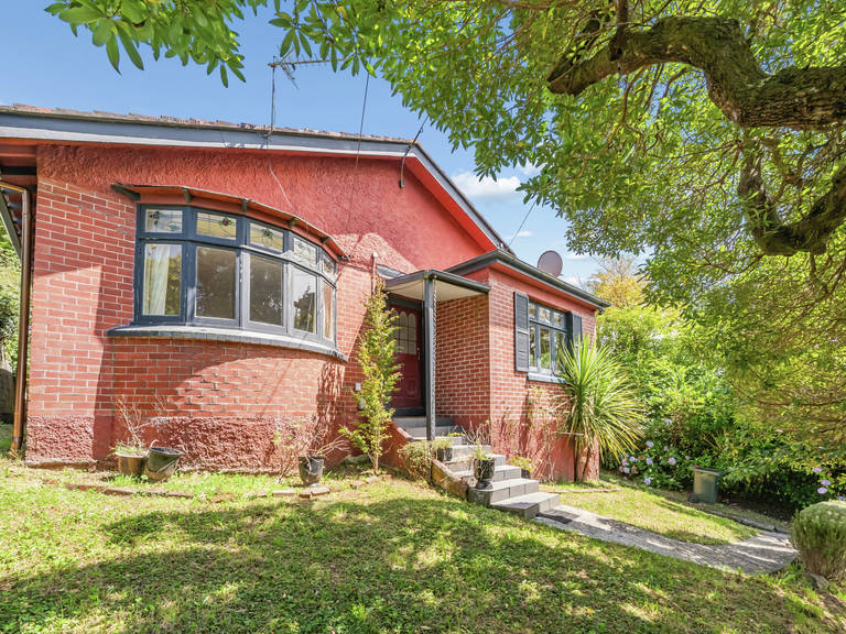 54 Kano Street Karori