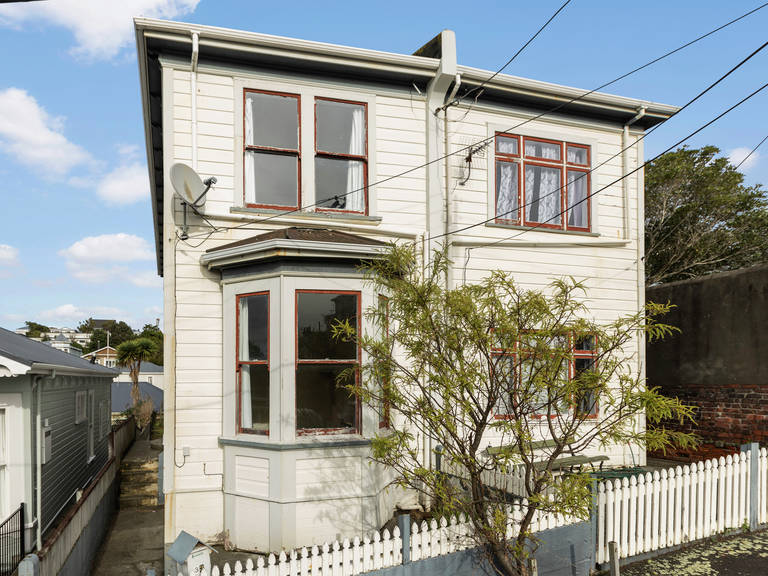 33 Colombo Street Newtown