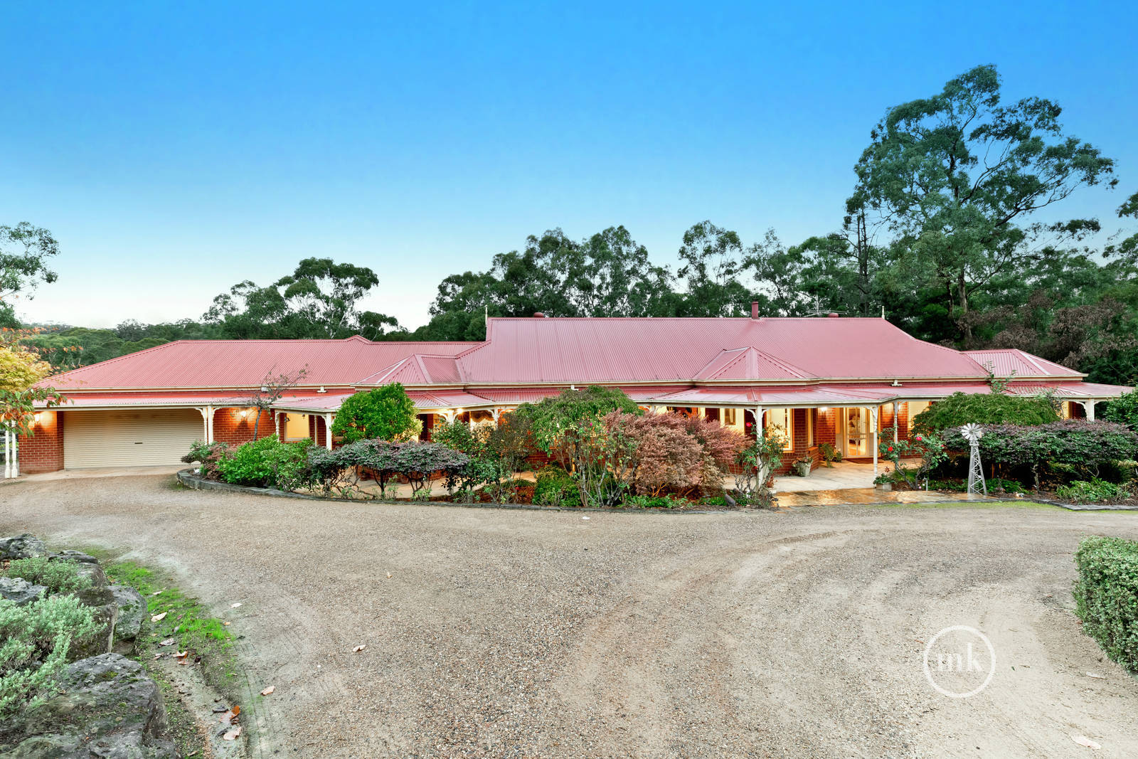 264 Reynolds Road, Eltham 6 Bed House Private Sale