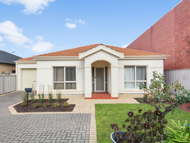 3/2B Douglas Street Flinders Park