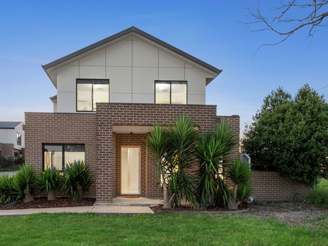 11/7 Old Plenty Road South Morang