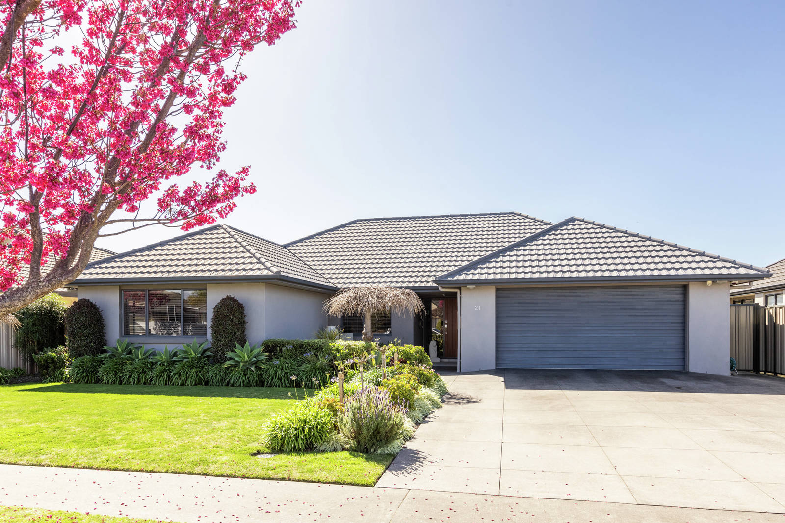21 Pinotage Drive, Greenmeadows, Napier 4 Bed House Private Sale