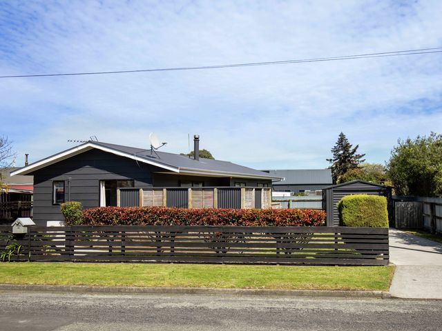 18 Strasbourge Street Martinborough