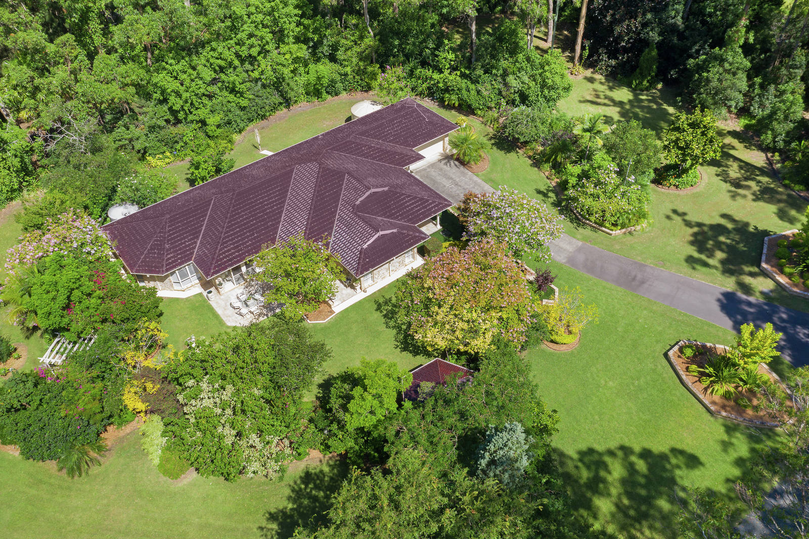 19a Pomona Road, Empire Bay 5 Bed House Private Treaty