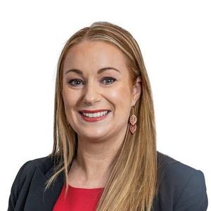 Raewyn  Bishop