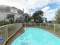 photo property thumbnail