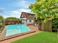 photo property thumbnail