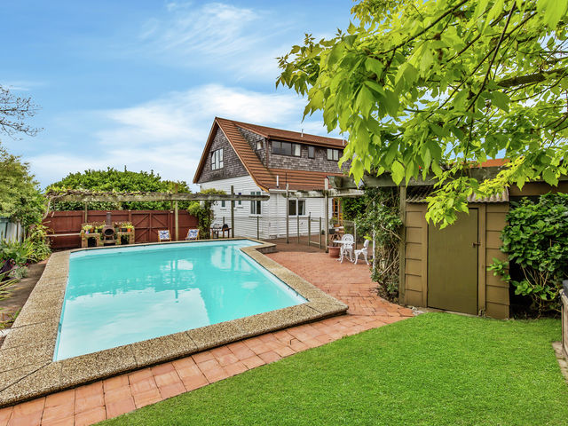 11 Seaview Terrace Mount Albert