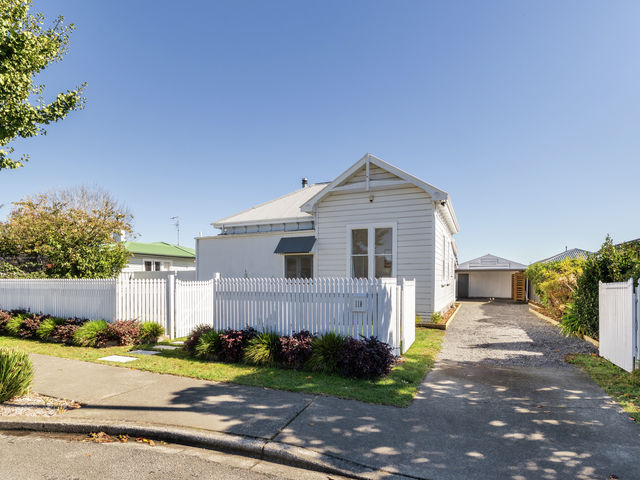 110 Nottingley Road Frimley