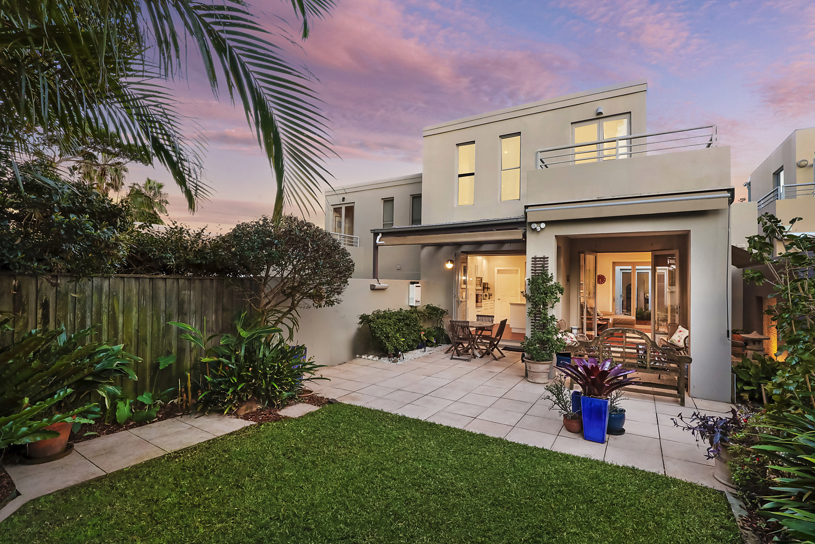 2/4 College Street, Manly 2 Bed House Auction