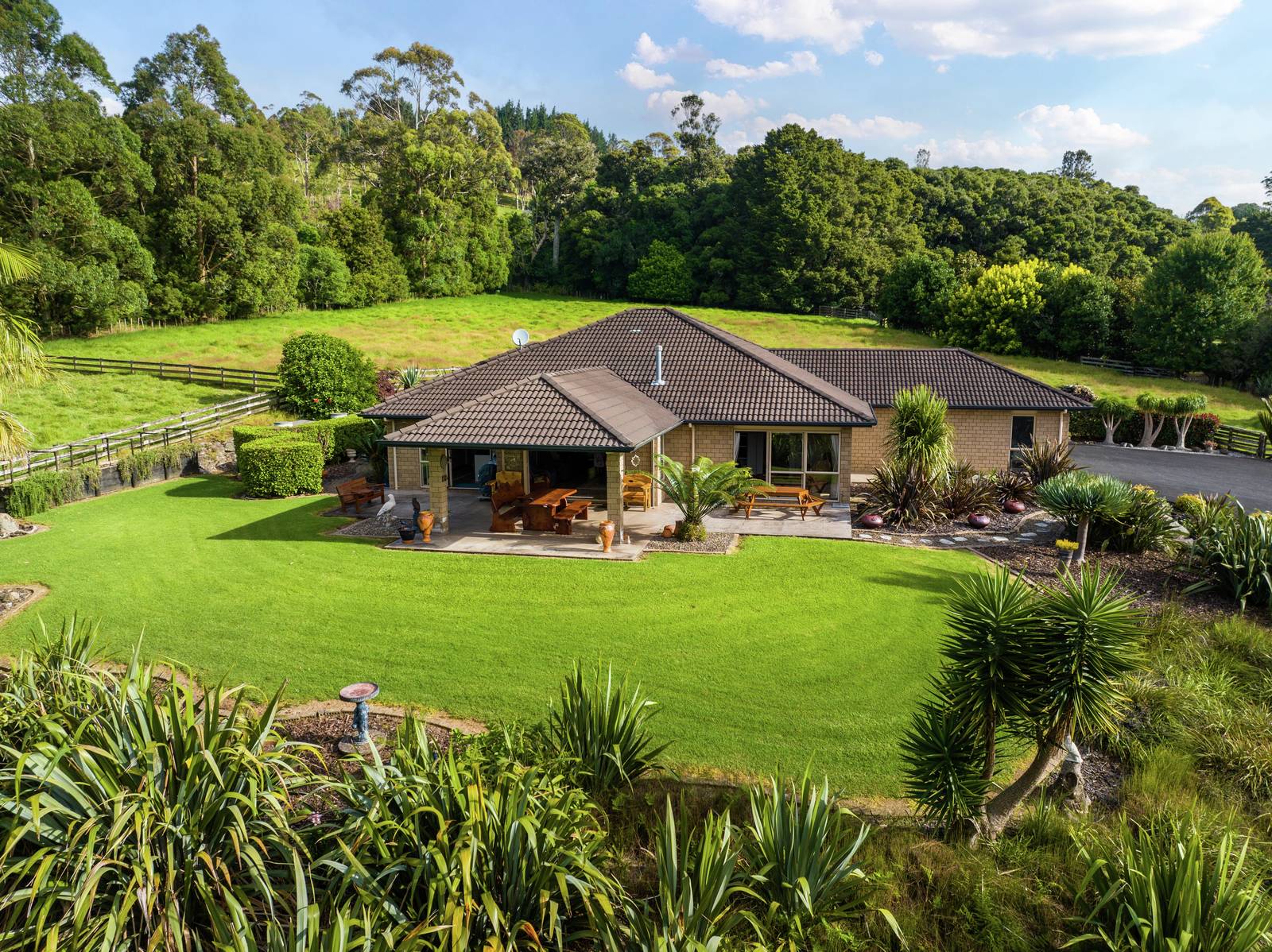 16 De L'isle Lane, Maungatapere