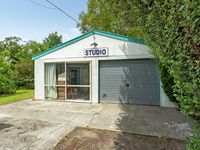 photo property thumbnail