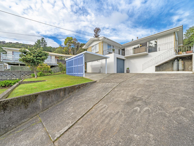 31 James Grove Stokes Valley