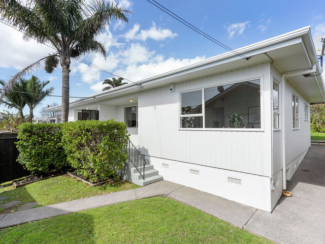 2/15 Seaview Terrace Mount Albert