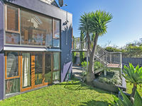 photo property thumbnail