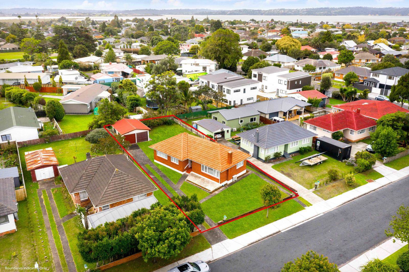 21 Hereford Street, Te Atatu Peninsula
