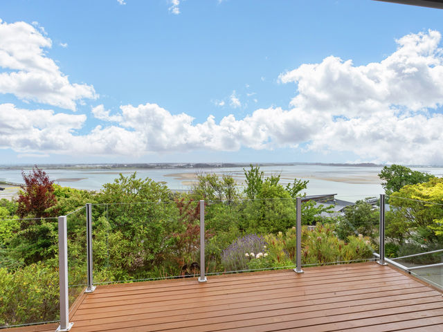 34 Balmoral Lane Redcliffs