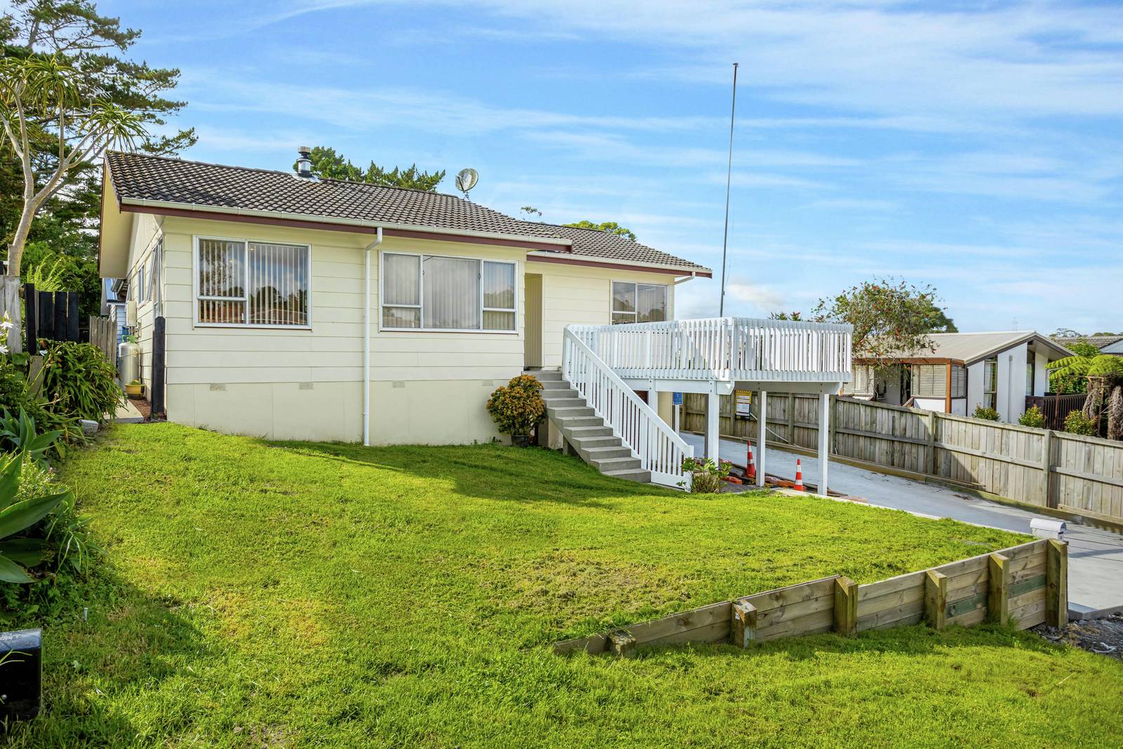 58 Glenbervie Crescent, Massey 3 Bed House For Sale