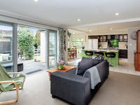 photo property thumbnail