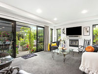 photo property thumbnail