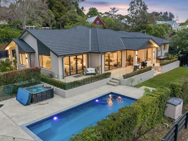 420 Redoubt Road Flat Bush