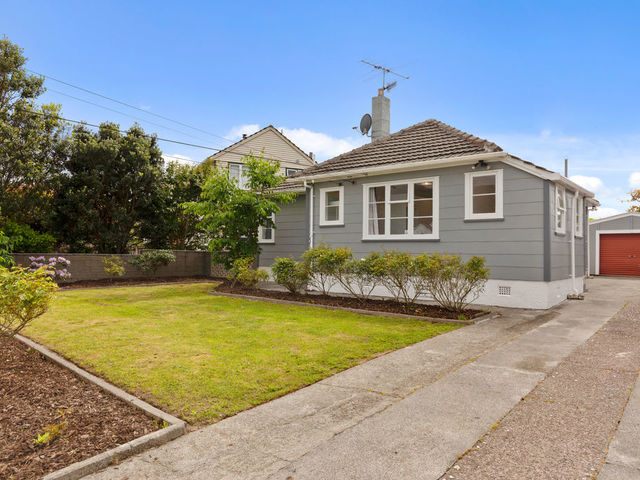 4 Compton Crescent Taita
