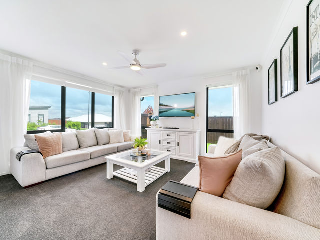 42 Twin Parks Rise Papakura