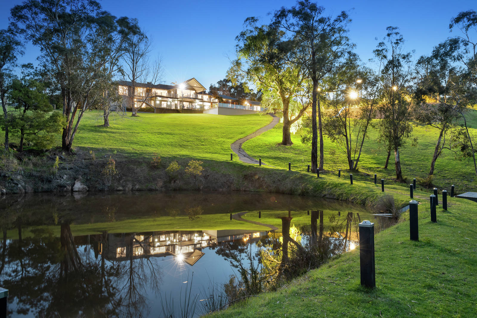 92 Foott Road, Beaconsfield Upper 4 Bed House For Sale