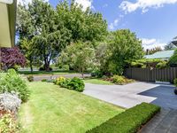 photo property thumbnail