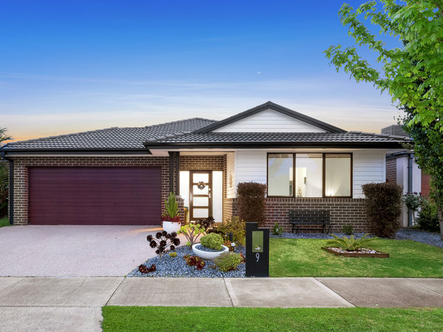 9 Fossilstone Avenue Doreen