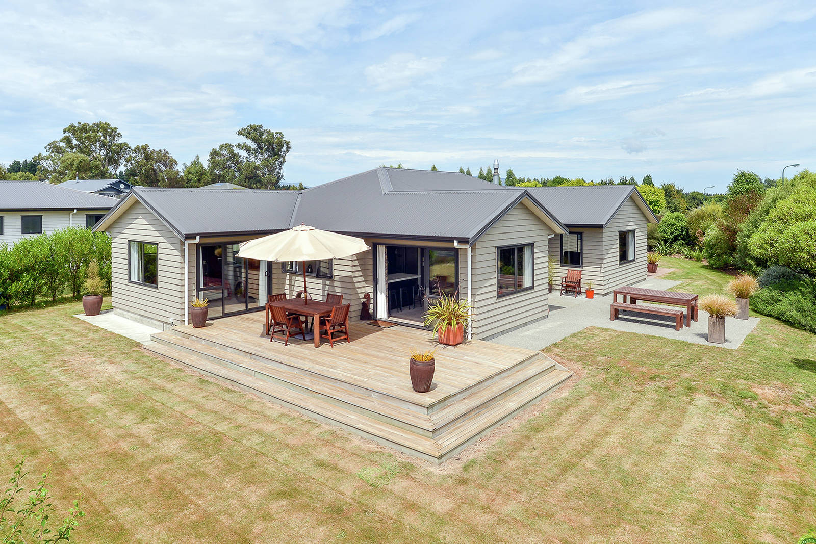 6 Redwood Lane, Martinborough 4 Bed House Private Treaty
