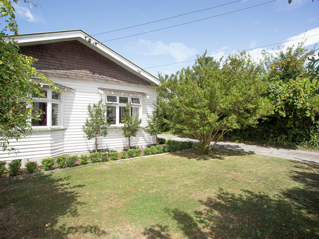 102 Malcolm Avenue Beckenham
