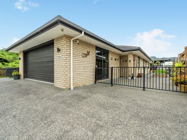 75 Percy Kinsman Crescent Riverstone Terraces