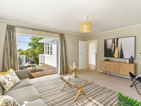 photo property thumbnail