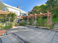 photo property thumbnail