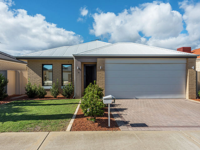 9 Swanbourne Avenue Secret Harbour