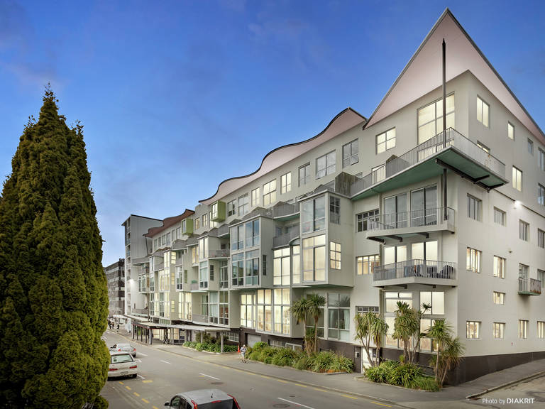 4P/51 Webb Street Mount Cook