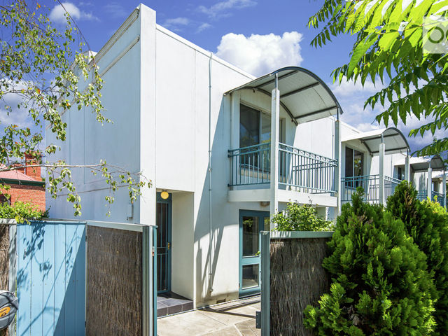 1/12 Regent Street Parkside