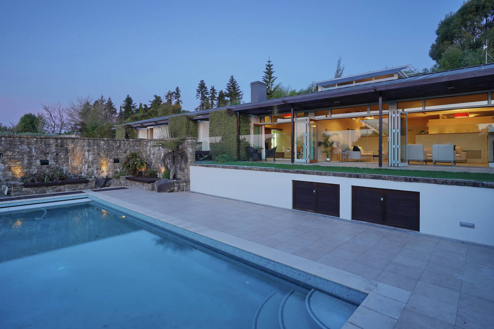 25 Hyndhope Road, Kennedys Bush 6 Bed House Auction