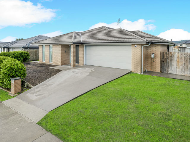 83 Twin Parks Rise Papakura