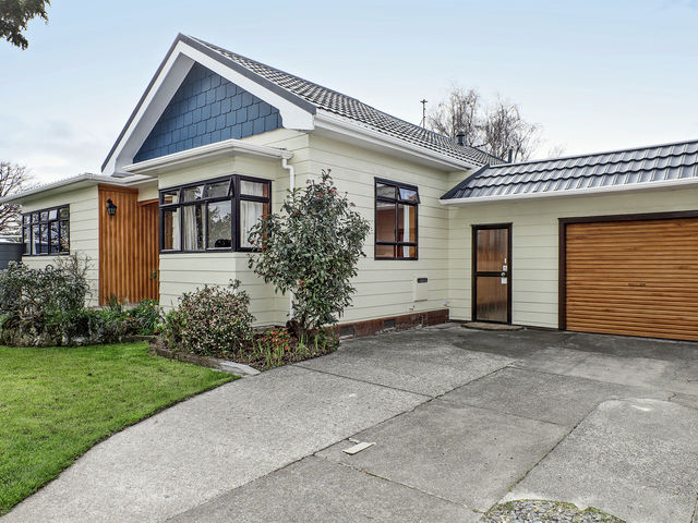 1010 Outram Road Akina