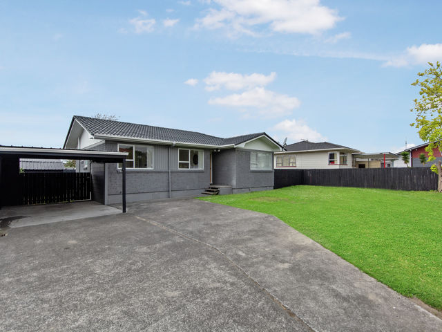 1/32 Boundary Road Clover Park