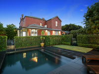 photo property thumbnail