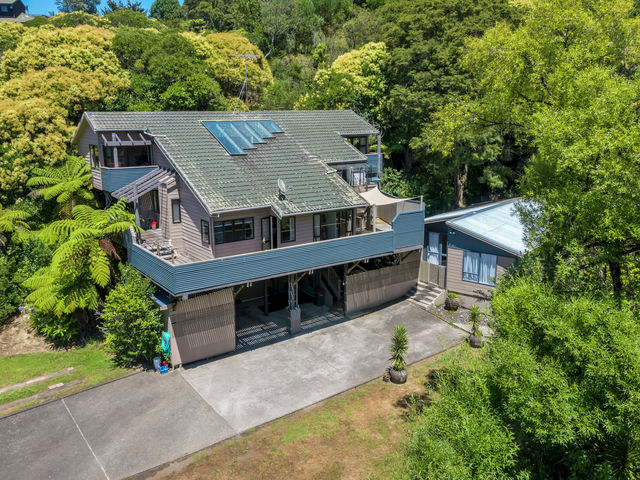 8A Montressor Place Mellons Bay